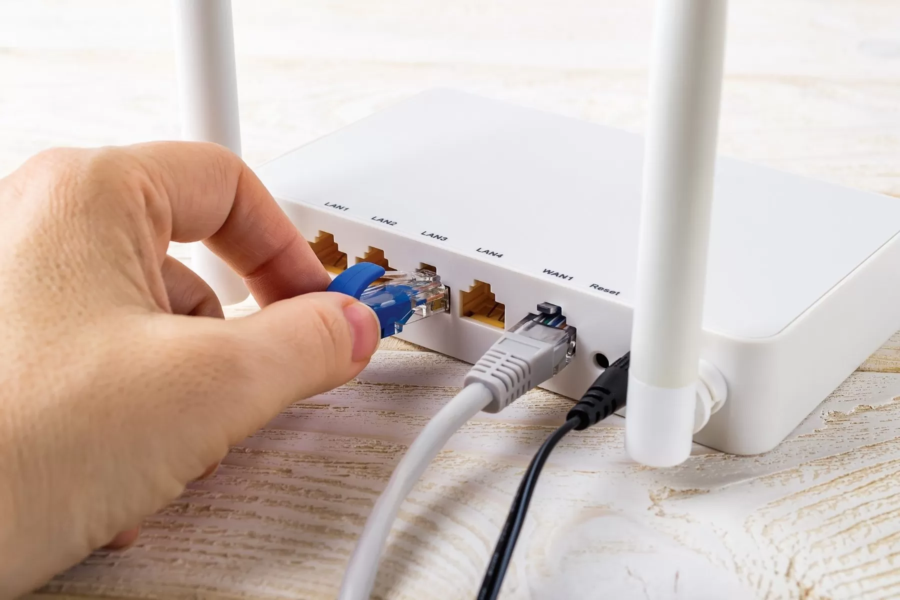 Nên Dùng Cáp Mạng Loại Nào Cho Nhà Ở Và Hệ Thống WiFi?